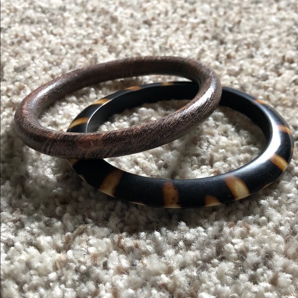 Jewelry - 2/$12 - Pair of Thin Wooden Bangles